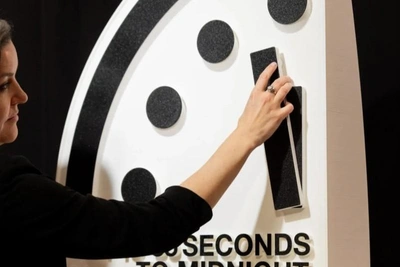 Зловещие часики смеются «тик-так: что такое Часы Судного дня и почему их все время переводят