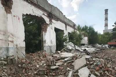 Гибель подростка в Омске: на него рухнула стена аварийного дома