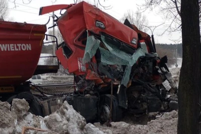 Авария двух грузовиков в Нижней Ельцовке