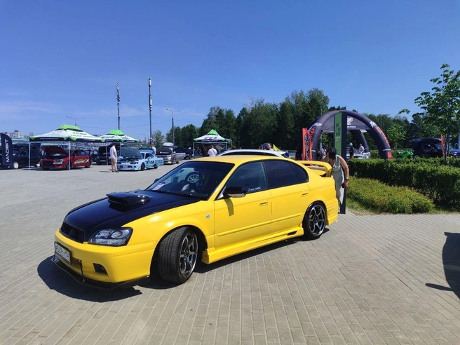 Subaru Legacy B4 — полноприводный седан, выпускавшийся с 1989 года | Источник: Мария Тищенко / NGS.RU