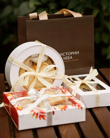На ярмарке можно попробовать хлеб на живой закваске | Источник: «Солянка маркет»