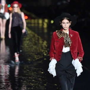 Как в воду глядели: лучшие жакеты для нового сезона из коллекции Saint Laurent SS 2019