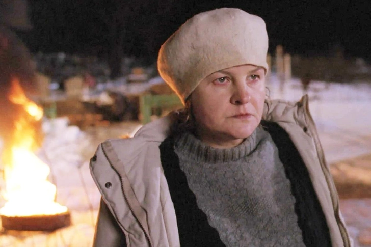 «Сначала думала, что у Сигарева слетела какая-то актриса и он позвал на роль меня. Но Вася доказал, что написал это специально на меня. Признался, что перед тем как позвонить, хлопнул для храбрости стакан водки», — отмечала актриса