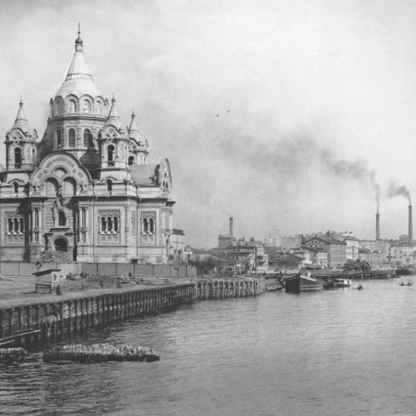 Источник: 1900-е гг. (Шелаева Е.&nbsp;П.&nbsp;Православный Петербург и окрестности в фотографиях кон.XIX&nbsp;— нач.ХХ в. СПб. Лики России. 2011