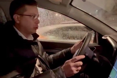 Mayor of Nizhny Novgorod Checks Roads During Snowfall