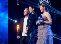 Участник «Новой Фабрики звезд» Никита Кузнецов получил специальный приз от «СтарХита»