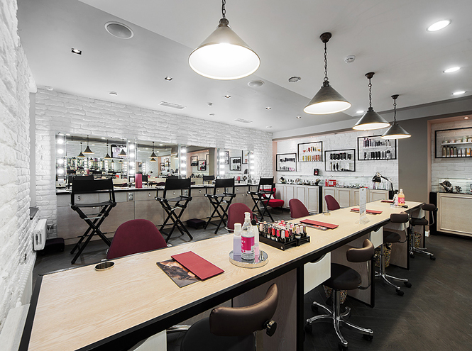 Клиентские дни в ФЕН DRY BAR