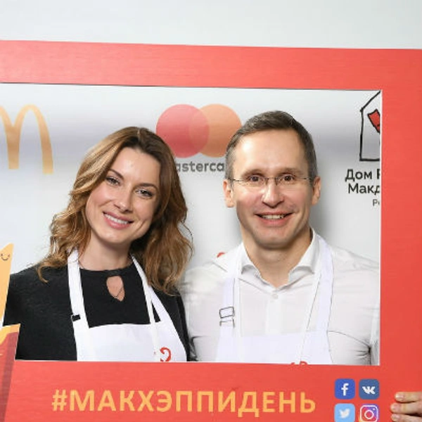 Актриса Екатерина Щербакова и Марк Карена | Источник: Пресс-служба