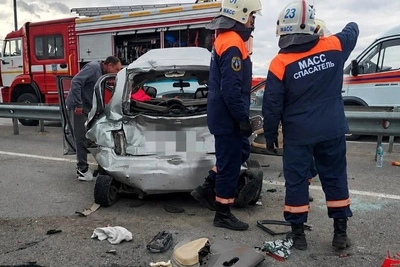 На Винаповском мосту столкнулись три авто и мопед