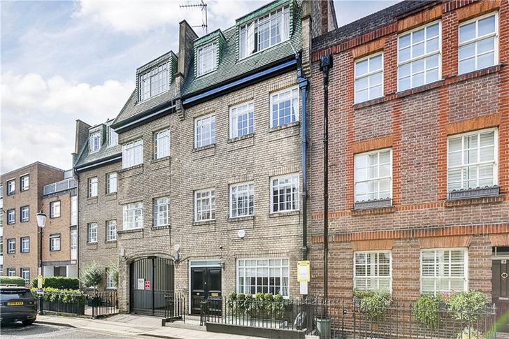 В Лондоне продается бывшая квартира Кейт и Пиппы Миддлтон (фото 0)