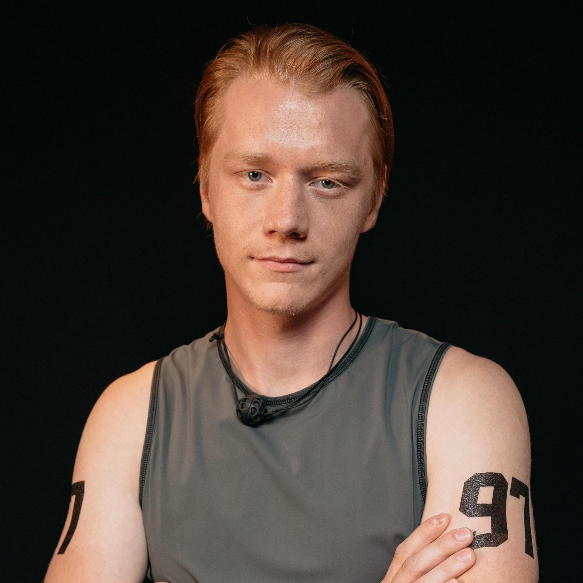 <p>Данила Глебов</p>