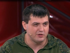 «У меня в теле 130 осколков, один из них в сердце»: Станислав Максименко выжил ради трех дочек и жены