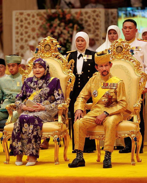 Самый красивый принц женился: как проходит роскошная 10-дневная свадьба наследника короля Брунея