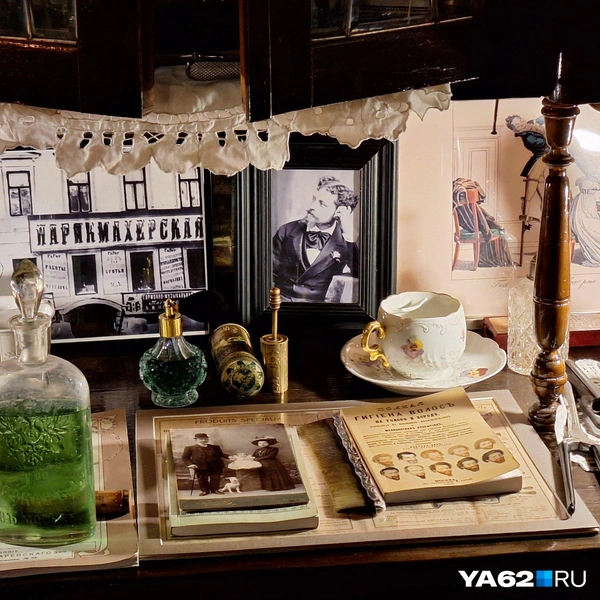 В этом месте находится множество старинных предметов | Источник: Мария Борзева / YA62.RU