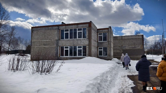В школу с 2010 года приезжают ребятишки из четырех деревень | Источник: Дмитрий Крисковец / E1.RU