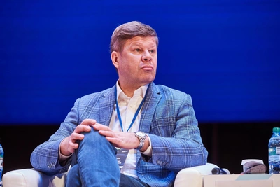 Губерниев возмутился очередями в туалеты на Гонке чемпионов