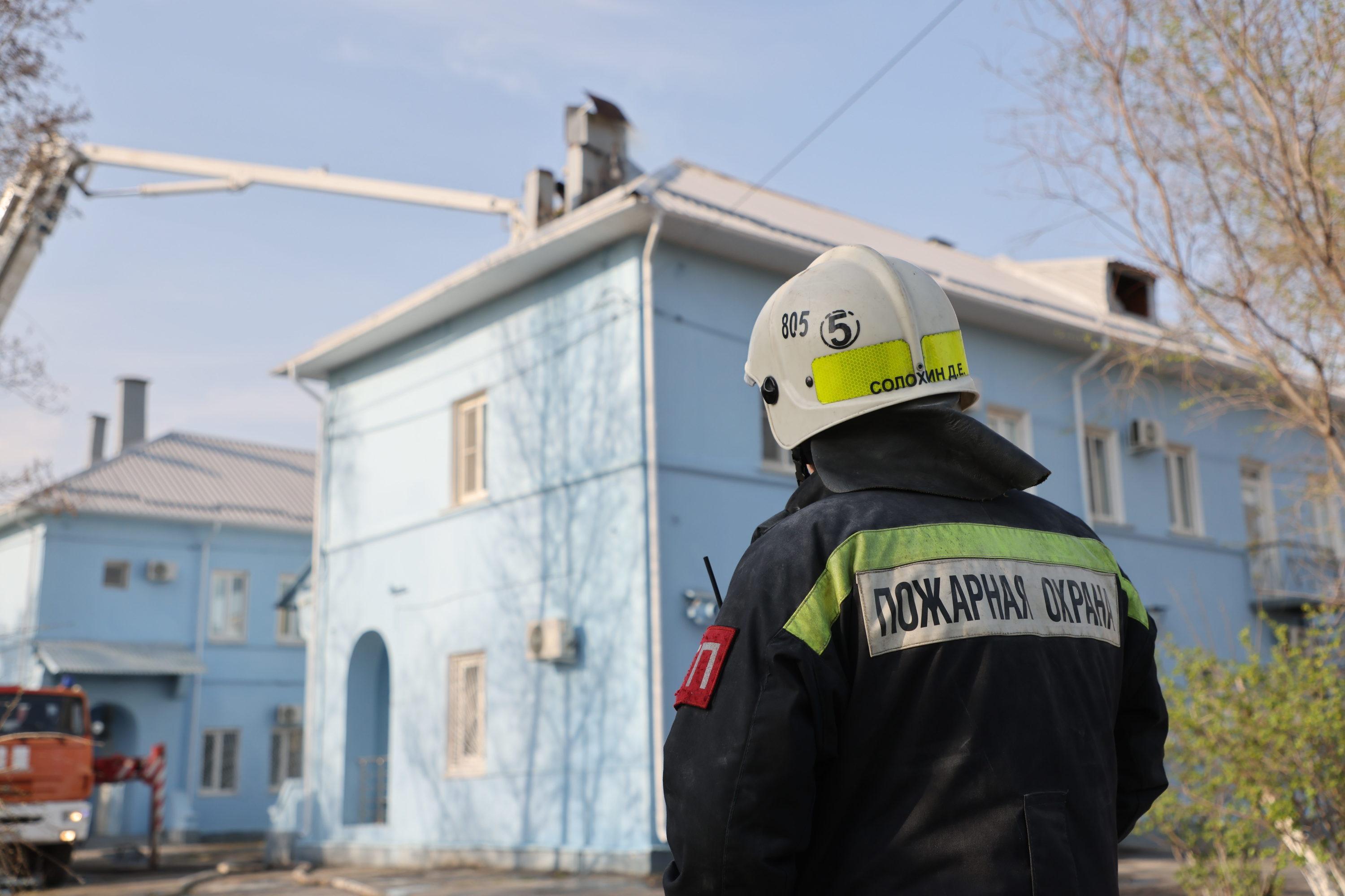 В Волгограде загорелась поликлиника, эвакуированы 50 человек - 12 апреля  2024 - V1.ру