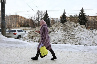 Почему снег не вывозят с проспекта Ленина в Челябинске?