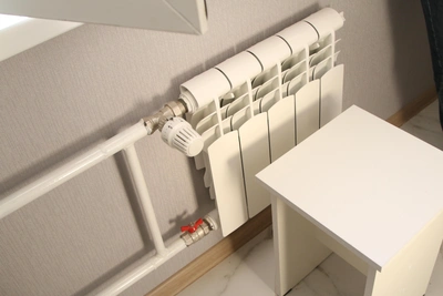 Москвичи страдают от жары из-за раскаленных батарей