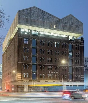 Из склада для кофе — музей фотографии: как изменилось старое здание в Роттердаме