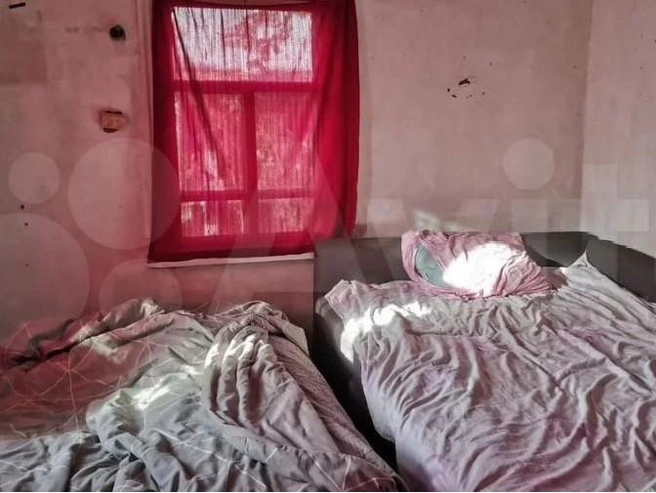 Спальные места в доме имеются | Источник: сайт объявлений