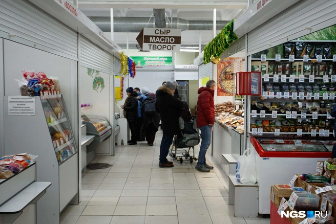 А это социальная ярмарка на Большевистской | Источник: Стас Соколов / NGS.RU