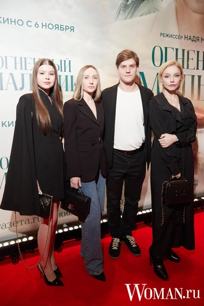 Мария Табакова, Павел Табаков с возлюбленной, Марина Зудина