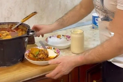 Volgograd 'Village Boy' Shares Rich Borscht Recipe – Video