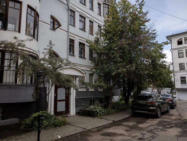 Здесь работает медицинский центр | Источник: Александр Куренной / 76.RU