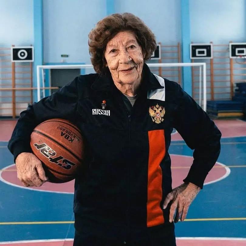<p>Нина Познанская</p>