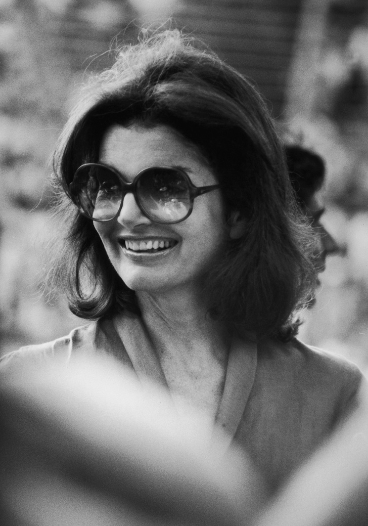 Солнцезащиные очки Джеки Кеннеди в оправе oversize