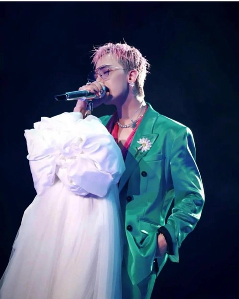 G-DRAGON тур 2025: даты, билеты  | Источник: G-DRAGON 