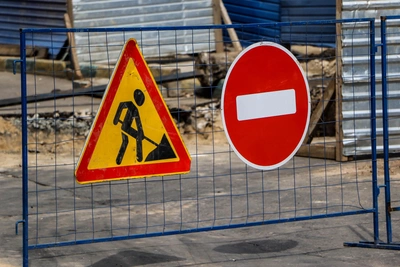 Движение перекрыли на ул. Лидии Рябцевой в Воронеже