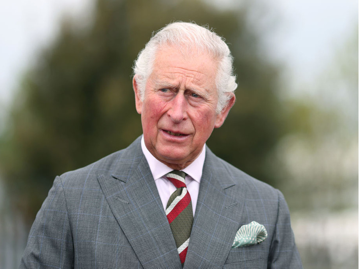Тревожный знак: почему все обсуждают язык тела принца Чарльза во время последнего выхода