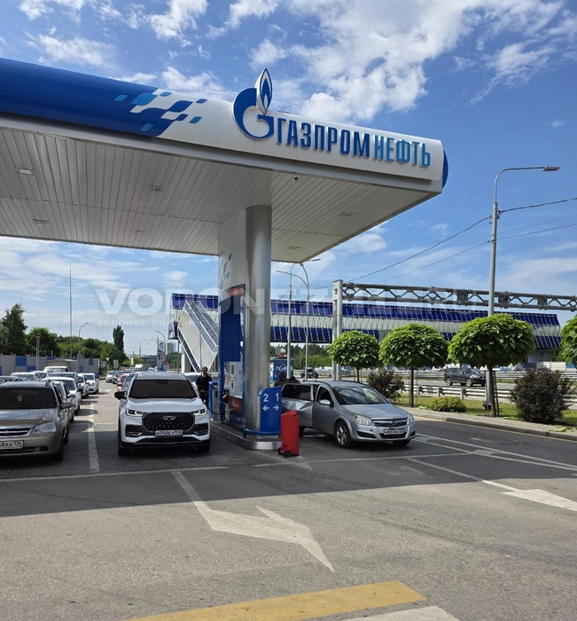 «Газпром нефть» в Воронеже, на самом деле, не совсем то, о чём думают водители | Источник: Ирина Булгакова / Voronezh1.ru