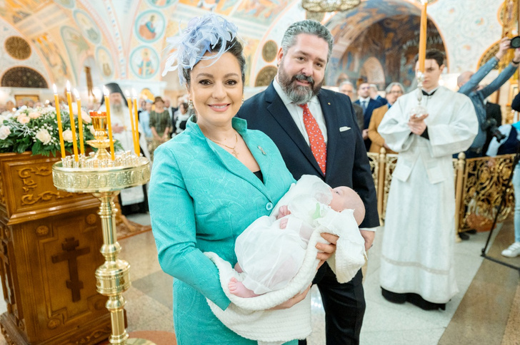 Таинство свершилось: дом Романовых объявил о крещении наследника — фото