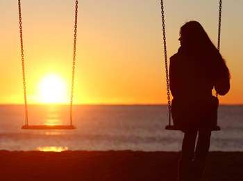 Ядовитые мысли: 5 особенностей мышления одиноких людей, мешающих им найти любовь