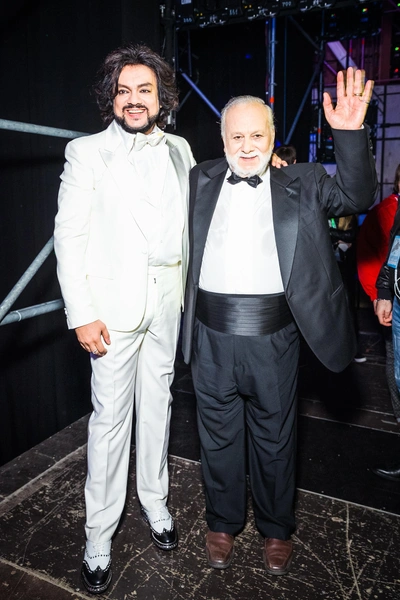 Филипп Киркоров с отцом Бедросом Киркоровым | woman.ru