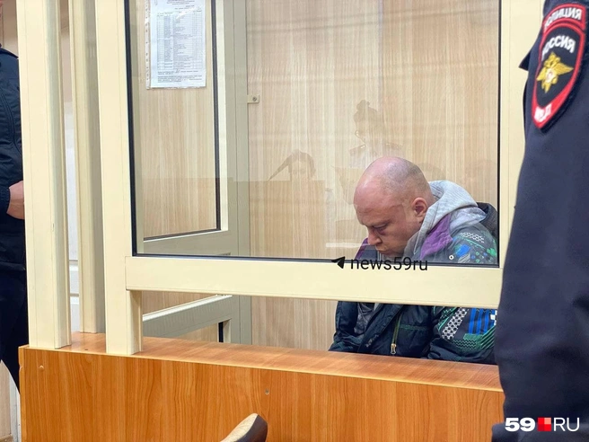 Гаишник под Пермью протаранил машину, погибли двое парней — как прошел суд, где он просился под домашний арест | Источник: Тома Минадзе / 59.RU 