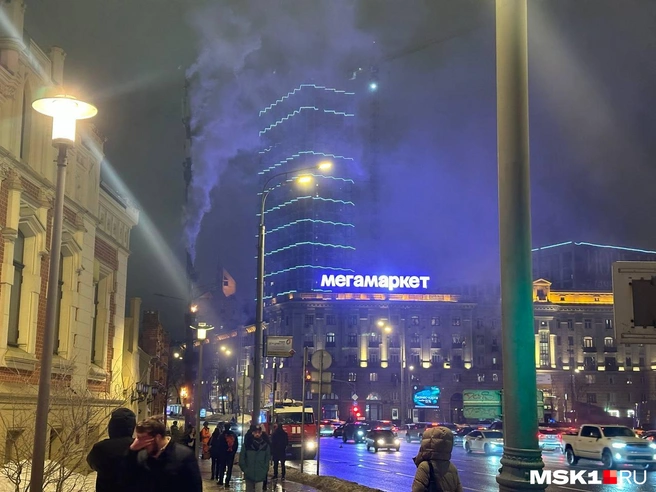 Очевидцы пожаловались на жуткий запах гари | Источник: читатель MSK1.RU