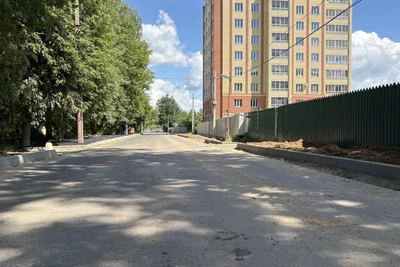 В Костроме восстанавливают дорожное покрытие