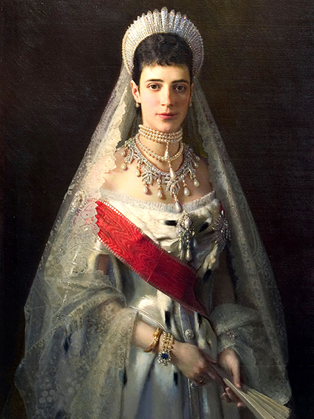 Платья императриц фото