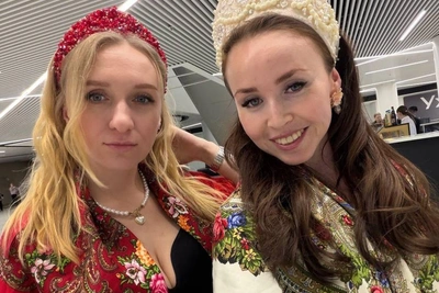 Екатеринбурженки в кокошниках пришли на концерт Кадышевой