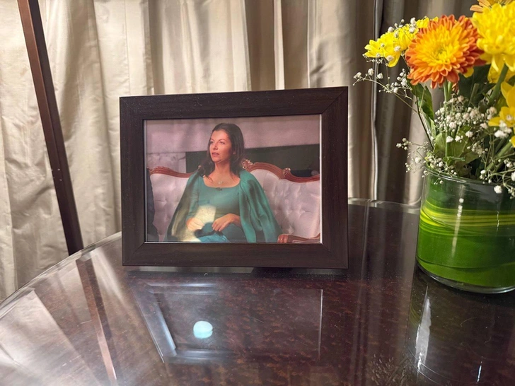 В комнате Маргариты в Индии стояли такие фотографии