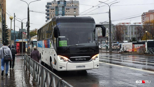 Да, пассажиров будут возить именно на таких автобусах! | Источник: Илья Овсянников / 63.RU 