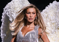 Блондинка Белла Хадид, Жасмин Тукс на последних сроках беременности, Ирина Шейк без прикрас на показе Victoria's Secret