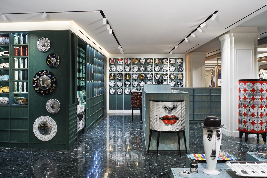 Новый бутик Fornasetti в универмаге Harrods (фото 0)