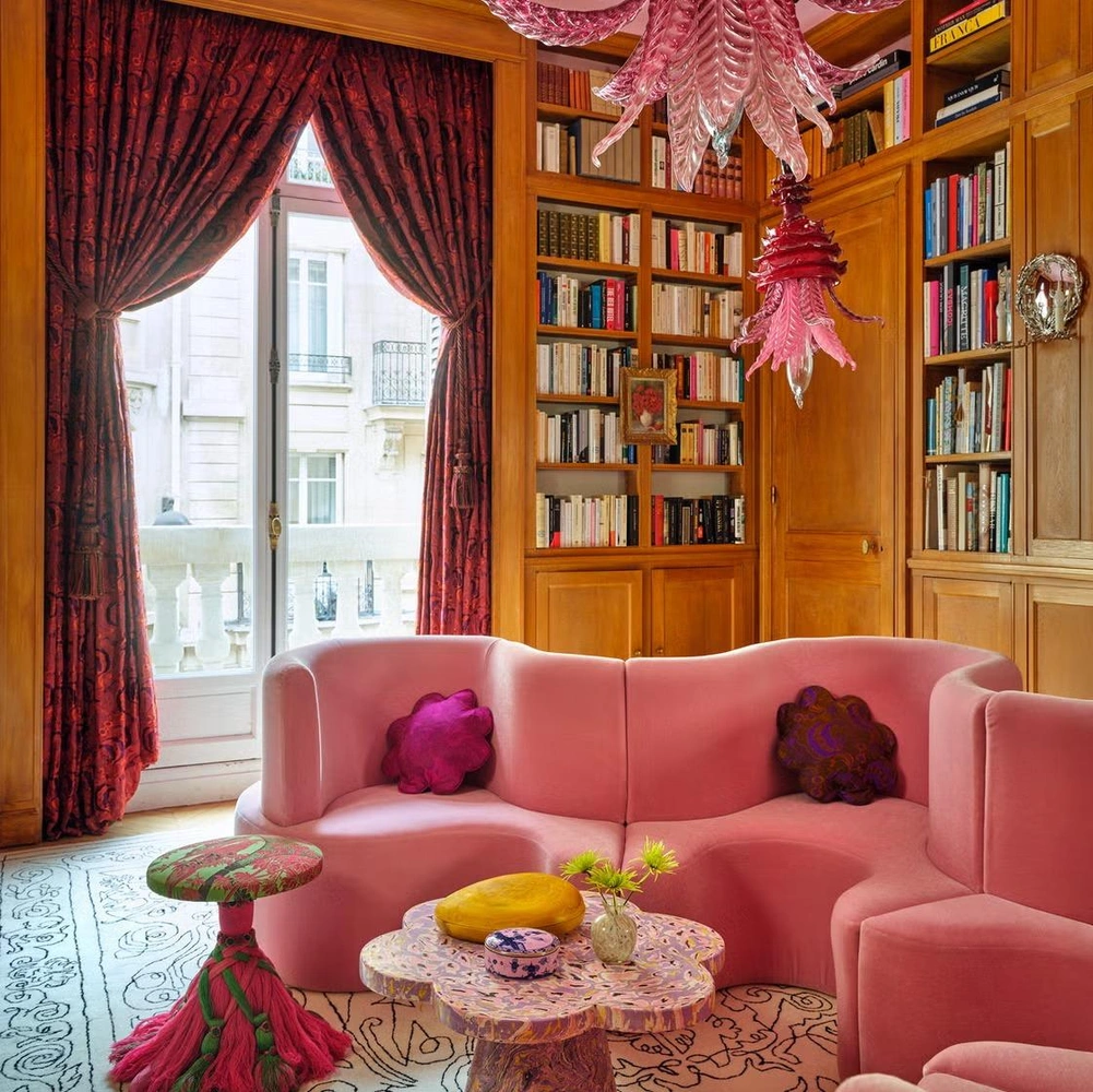 Итоги года: 7 интерьерных трендов, которые появились в 2025 году | Источник: Тревор Тондро