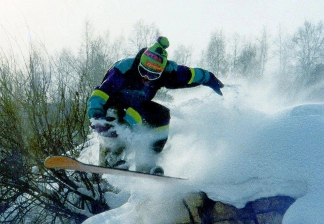 Первые сноубордисты Новосибирска тренировали свое мастерство в городе и пригороде | Источник: предоставлено Валентином Зюком