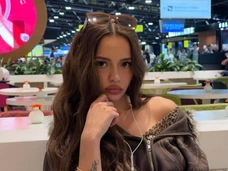 Отар Кушанашвили в ужасе от «пластиковых» звезд: «Валю Карнавал узнаю по губам. В 20 лет у всех уже не свои зубы»